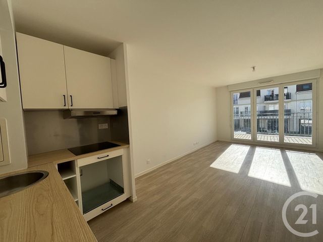 Appartement F3 à louer - 3 pièces - 58.57 m2 - SAVIGNY LE TEMPLE - 77 - ILE-DE-FRANCE - Century 21 Ougier