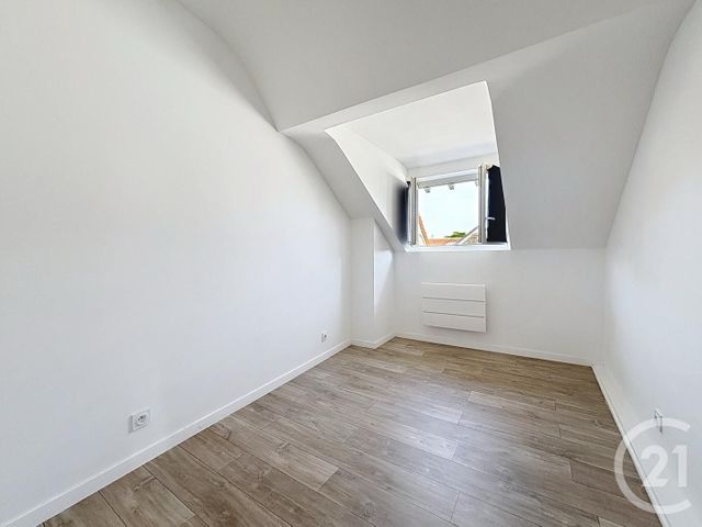 Appartement F3 à louer - 3 pièces - 47.11 m2 - MANDRES LES ROSES - 94 - ILE-DE-FRANCE - Century 21 Ougier