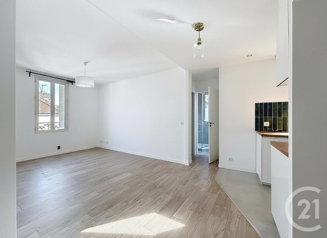 Appartement F3 à louer - 3 pièces - 47.11 m2 - MANDRES LES ROSES - 94 - ILE-DE-FRANCE - Century 21 Ougier