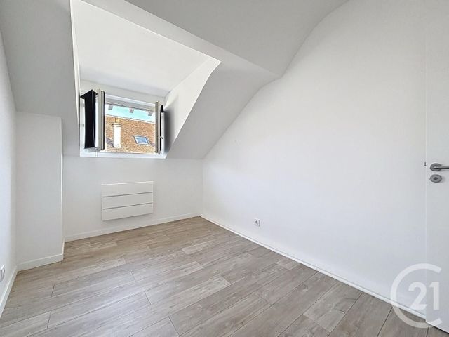 Appartement F3 à louer - 3 pièces - 47.11 m2 - MANDRES LES ROSES - 94 - ILE-DE-FRANCE - Century 21 Ougier