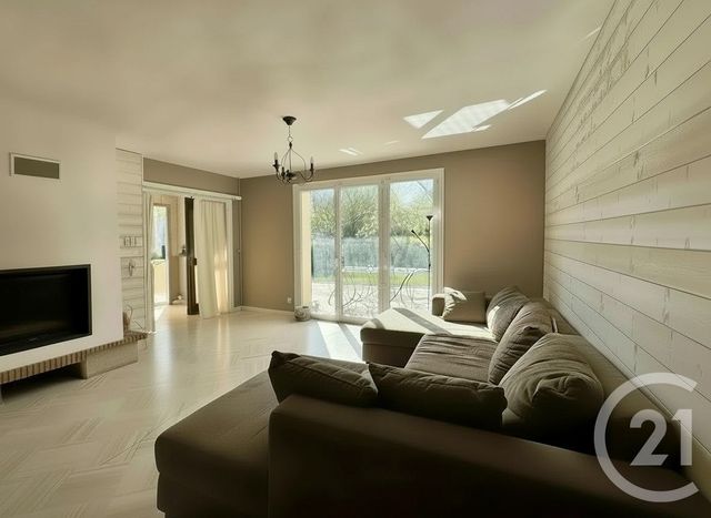 maison à vendre - 8 pièces - 160.46 m2 - YERRES - 91 - ILE-DE-FRANCE - Century 21 Ougier