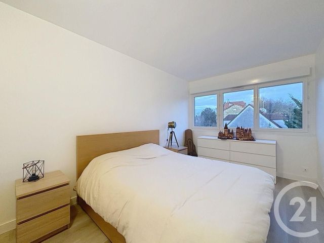 Appartement F3 à louer - 3 pièces - 70.15 m2 - BRUNOY - 91 - ILE-DE-FRANCE - Century 21 Ougier