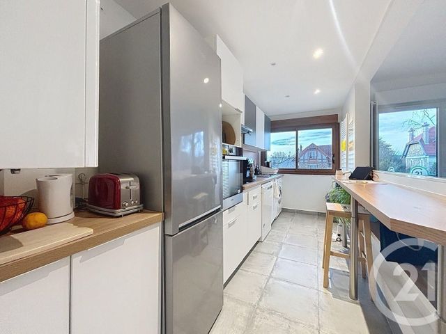 Appartement F3 à louer - 3 pièces - 70.15 m2 - BRUNOY - 91 - ILE-DE-FRANCE - Century 21 Ougier