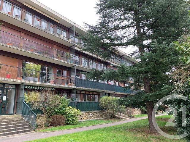 Appartement F3 à louer - 3 pièces - 70.15 m2 - BRUNOY - 91 - ILE-DE-FRANCE - Century 21 Ougier