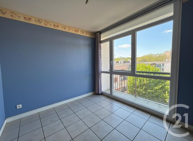 Appartement F4 à vendre - 4 pièces - 73.45 m2 - BOUSSY ST ANTOINE - 91 - ILE-DE-FRANCE - Century 21 Ougier