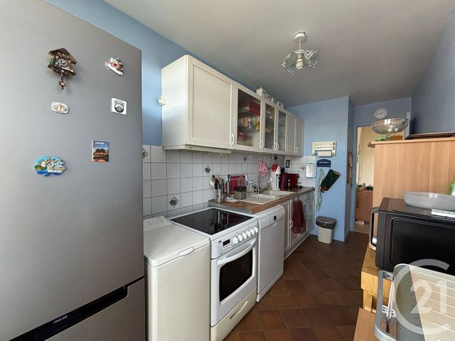 Appartement F4 à vendre - 4 pièces - 73.45 m2 - BOUSSY ST ANTOINE - 91 - ILE-DE-FRANCE - Century 21 Ougier