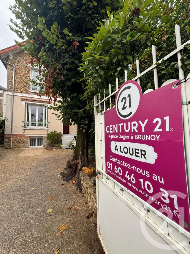 maison à louer - 4 pièces - 70.73 m2 - BRUNOY - 91 - ILE-DE-FRANCE - Century 21 Ougier