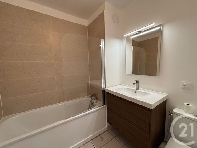 Appartement Studio à louer - 1 pièce - 34.29 m2 - MONTGERON - 91 - ILE-DE-FRANCE - Century 21 Ougier