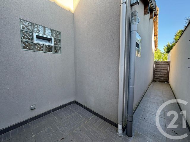 Appartement à louer - 2 pièces - 42.13 m2 - BRUNOY - 91 - ILE-DE-FRANCE - Century 21 Ougier