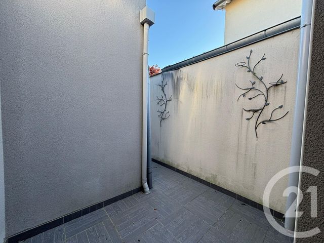 Appartement à louer - 2 pièces - 42.13 m2 - BRUNOY - 91 - ILE-DE-FRANCE - Century 21 Ougier