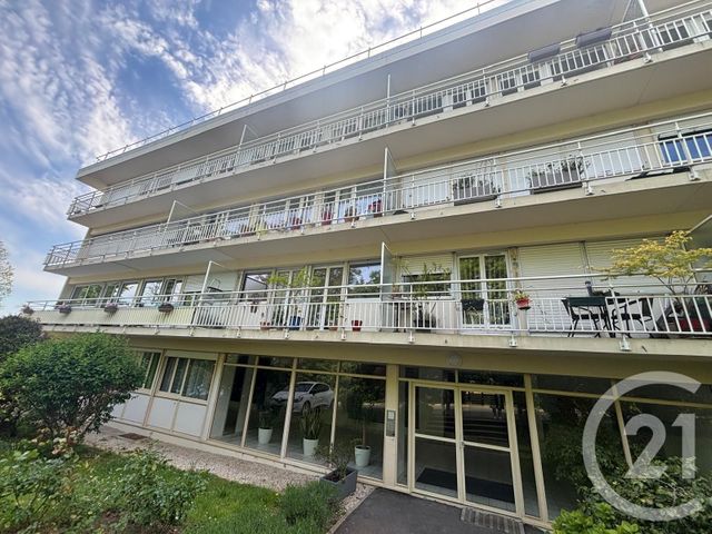 Appartement F3 à louer - 3 pièces - 67.0 m2 - BRUNOY - 91 - ILE-DE-FRANCE - Century 21 Ougier