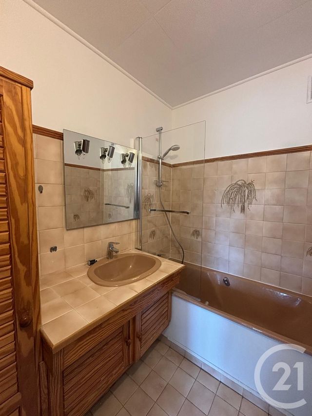 Appartement F3 à louer - 3 pièces - 67.0 m2 - BRUNOY - 91 - ILE-DE-FRANCE - Century 21 Ougier