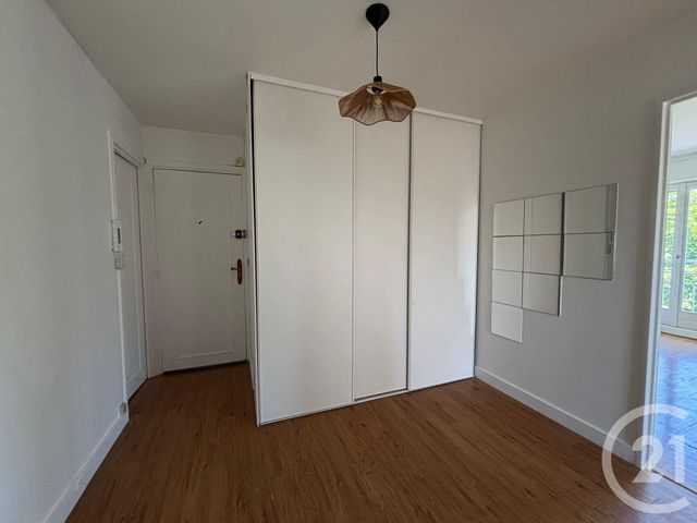 Appartement F3 à louer - 3 pièces - 67.0 m2 - BRUNOY - 91 - ILE-DE-FRANCE - Century 21 Ougier