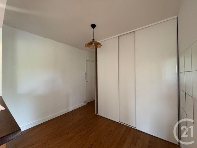 Appartement F3 à louer - 3 pièces - 67.0 m2 - BRUNOY - 91 - ILE-DE-FRANCE - Century 21 Ougier