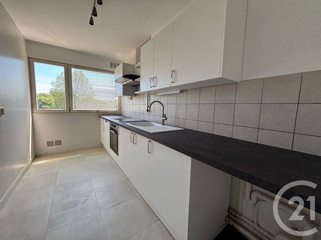 Appartement F3 à louer - 3 pièces - 67.0 m2 - BRUNOY - 91 - ILE-DE-FRANCE - Century 21 Ougier