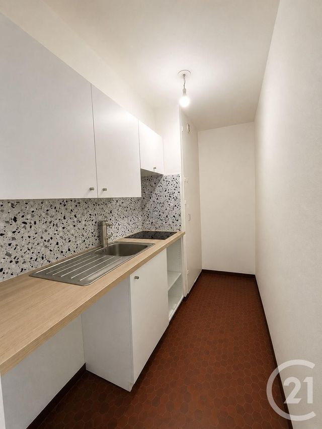 Appartement F1 à louer - 1 pièce - 43.17 m2 - BRUNOY - 91 - ILE-DE-FRANCE - Century 21 Ougier