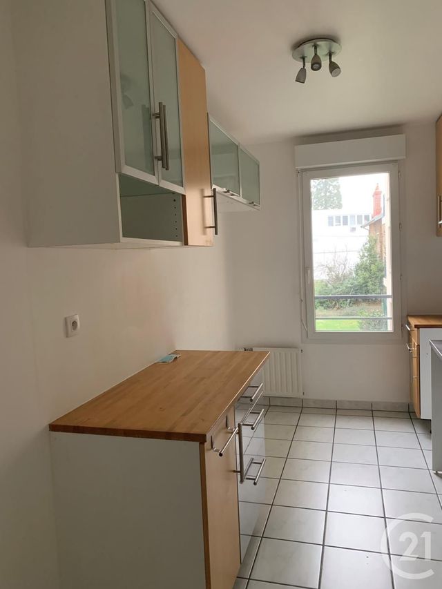 Appartement F3 à louer - 3 pièces - 68.43 m2 - BRUNOY - 91 - ILE-DE-FRANCE - Century 21 Ougier