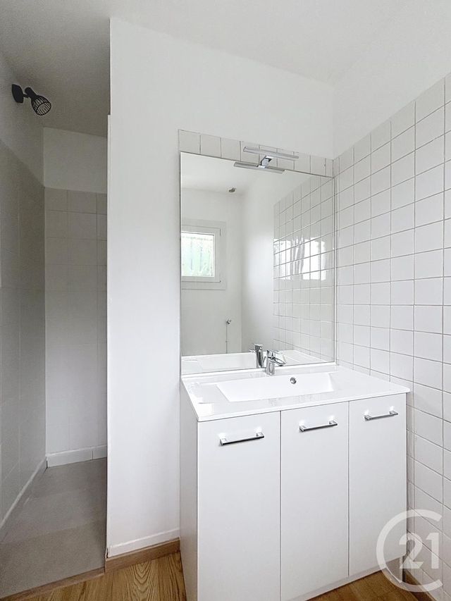 Appartement Studio à louer - 1 pièce - 21.59 m2 - BRUNOY - 91 - ILE-DE-FRANCE - Century 21 Ougier