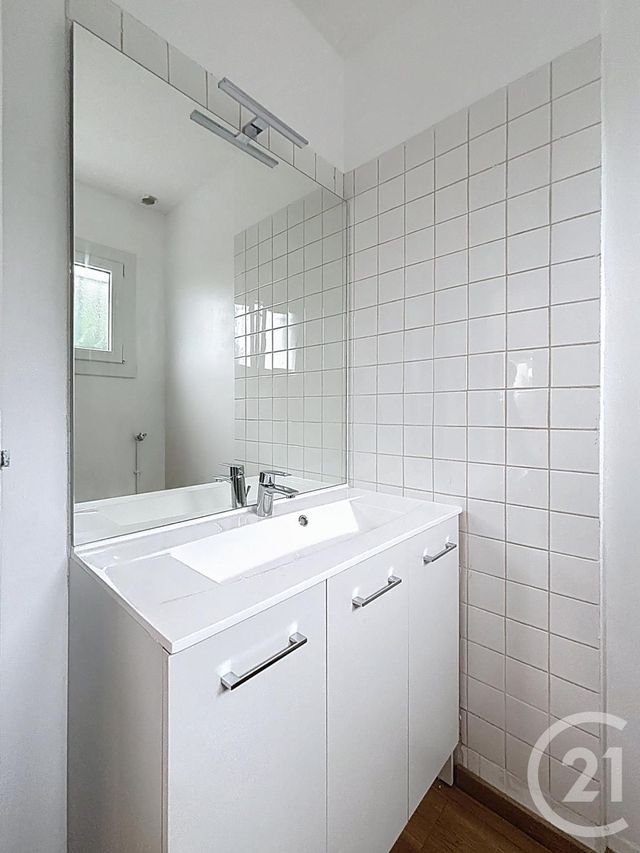 Appartement Studio à louer - 1 pièce - 21.59 m2 - BRUNOY - 91 - ILE-DE-FRANCE - Century 21 Ougier