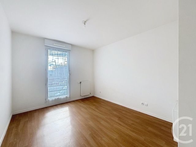 Appartement F2 à vendre - 2 pièces - 43.34 m2 - VILLECRESNES - 94 - ILE-DE-FRANCE - Century 21 Ougier