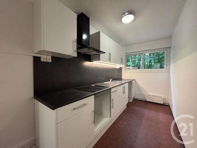 Appartement à louer - 5 pièces - 79.78 m2 - BRUNOY - 91 - ILE-DE-FRANCE - Century 21 Ougier