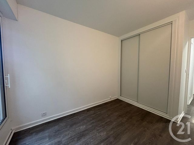 Appartement à louer - 5 pièces - 79.78 m2 - BRUNOY - 91 - ILE-DE-FRANCE - Century 21 Ougier