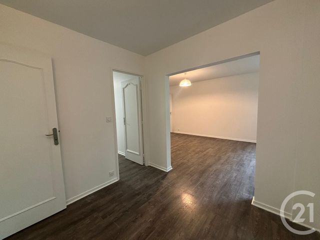 Appartement à louer - 5 pièces - 79.78 m2 - BRUNOY - 91 - ILE-DE-FRANCE - Century 21 Ougier