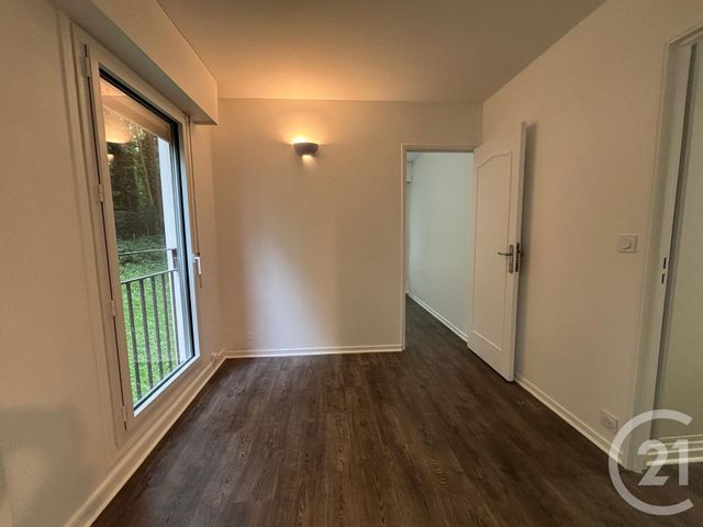 Appartement à louer - 5 pièces - 79.78 m2 - BRUNOY - 91 - ILE-DE-FRANCE - Century 21 Ougier