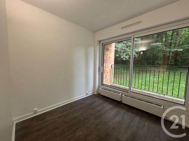 Appartement à louer - 5 pièces - 79.78 m2 - BRUNOY - 91 - ILE-DE-FRANCE - Century 21 Ougier