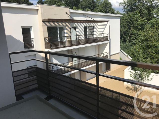 Appartement F3 à louer - 3 pièces - 60.87 m2 - QUINCY SOUS SENART - 91 - ILE-DE-FRANCE - Century 21 Ougier