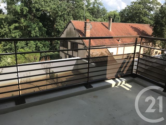 Appartement F3 à louer - 3 pièces - 60.87 m2 - QUINCY SOUS SENART - 91 - ILE-DE-FRANCE - Century 21 Ougier