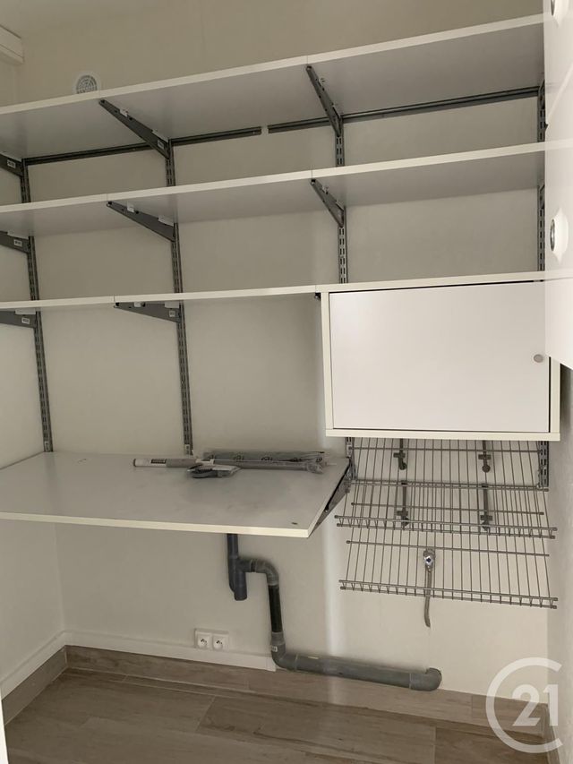 Appartement à louer - 3 pièces - 60.72 m2 - EPINAY SOUS SENART - 91 - ILE-DE-FRANCE - Century 21 Ougier