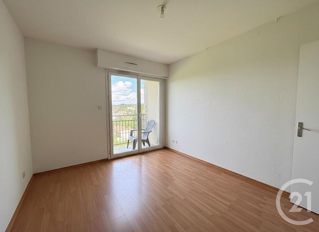 Appartement à louer - 3 pièces - 60.72 m2 - EPINAY SOUS SENART - 91 - ILE-DE-FRANCE - Century 21 Ougier