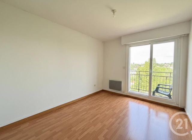 Appartement à louer - 3 pièces - 60.72 m2 - EPINAY SOUS SENART - 91 - ILE-DE-FRANCE - Century 21 Ougier