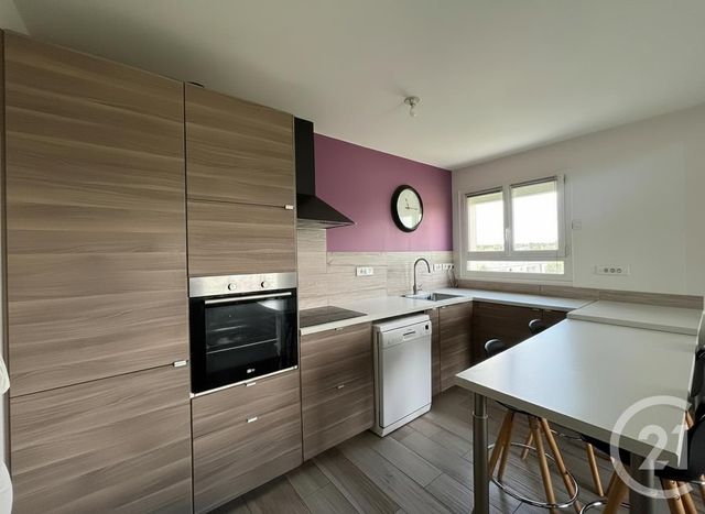Appartement à louer - 3 pièces - 60.72 m2 - EPINAY SOUS SENART - 91 - ILE-DE-FRANCE - Century 21 Ougier