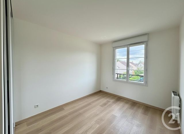 Appartement F3 à vendre - 3 pièces - 64.85 m2 - BRUNOY - 91 - ILE-DE-FRANCE - Century 21 Ougier