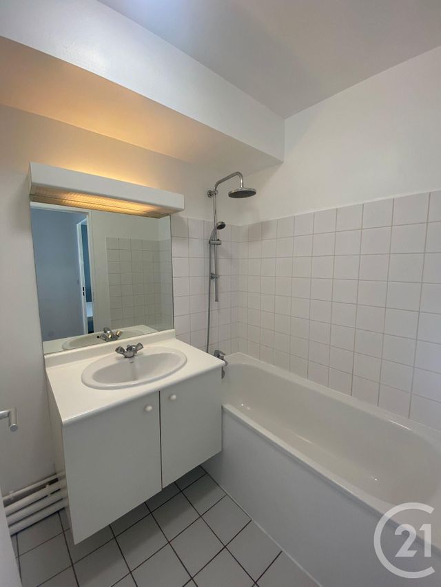 Appartement F1 à louer - 1 pièce - 34.44 m2 - BRUNOY - 91 - ILE-DE-FRANCE - Century 21 Ougier