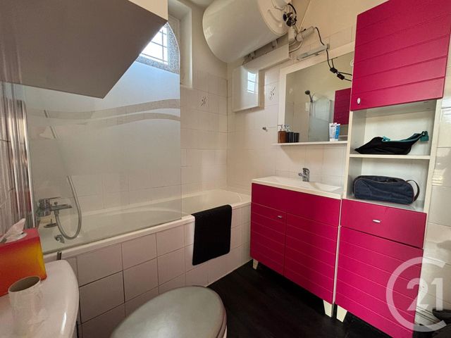Appartement F2 à louer - 2 pièces - 33.5 m2 - ST MAUR DES FOSSES - 94 - ILE-DE-FRANCE - Century 21 Ougier