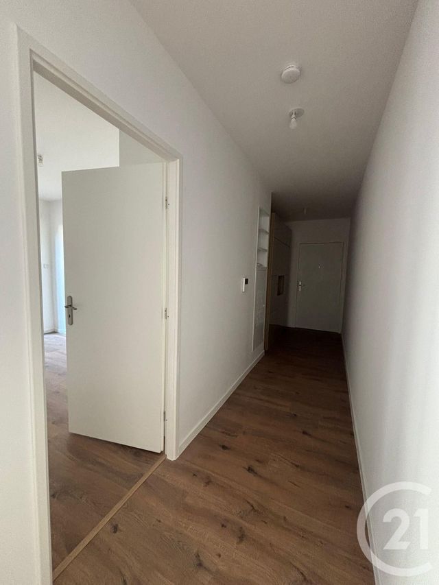 Appartement F2 à louer - 2 pièces - 48.61 m2 - BRUNOY - 91 - ILE-DE-FRANCE - Century 21 Ougier