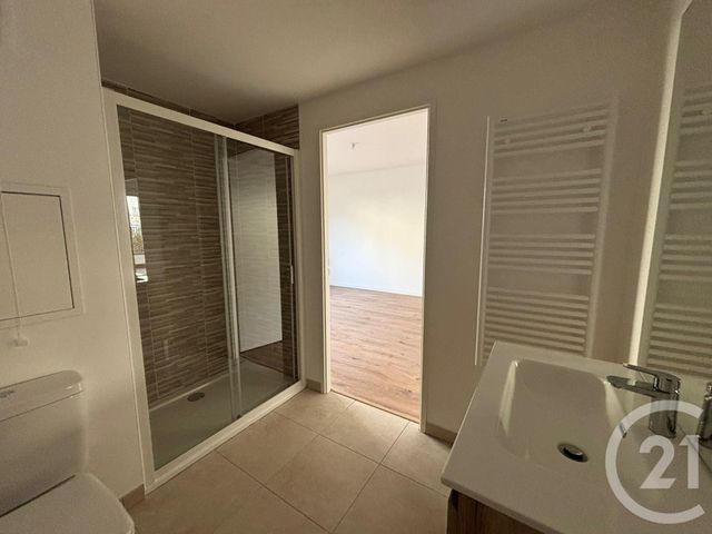 Appartement F2 à louer - 2 pièces - 48.61 m2 - BRUNOY - 91 - ILE-DE-FRANCE - Century 21 Ougier