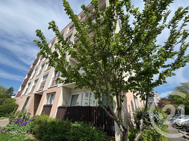 Appartement F2 à louer - 2 pièces - 47.51 m2 - YERRES - 91 - ILE-DE-FRANCE - Century 21 Ougier
