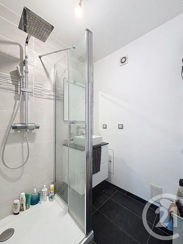 Appartement F2 à louer - 2 pièces - 47.51 m2 - YERRES - 91 - ILE-DE-FRANCE - Century 21 Ougier
