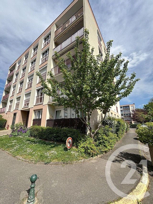 Appartement F2 à louer - 2 pièces - 47.51 m2 - YERRES - 91 - ILE-DE-FRANCE - Century 21 Ougier