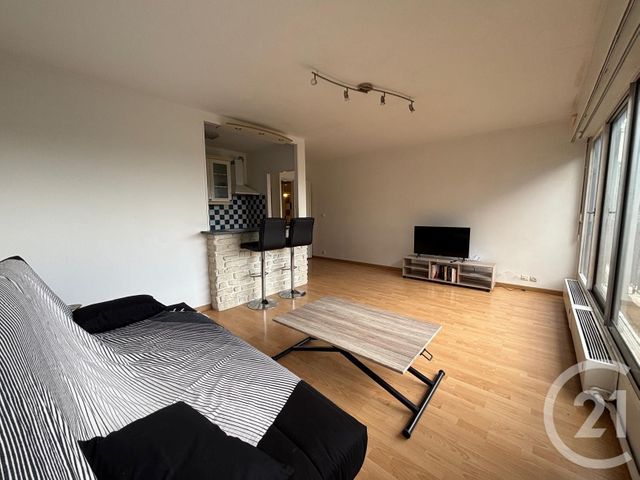 Appartement Studio à louer - 1 pièce - 40.95 m2 - BRUNOY - 91 - ILE-DE-FRANCE - Century 21 Ougier