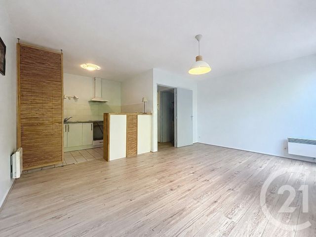 Appartement F2 à louer - 2 pièces - 46.65 m2 - BRUNOY - 91 - ILE-DE-FRANCE - Century 21 Ougier