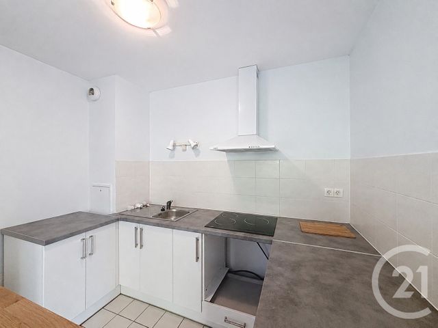 Appartement F2 à louer - 2 pièces - 46.65 m2 - BRUNOY - 91 - ILE-DE-FRANCE - Century 21 Ougier