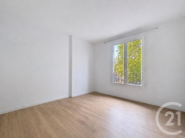 Appartement F2 à louer - 2 pièces - 46.65 m2 - BRUNOY - 91 - ILE-DE-FRANCE - Century 21 Ougier