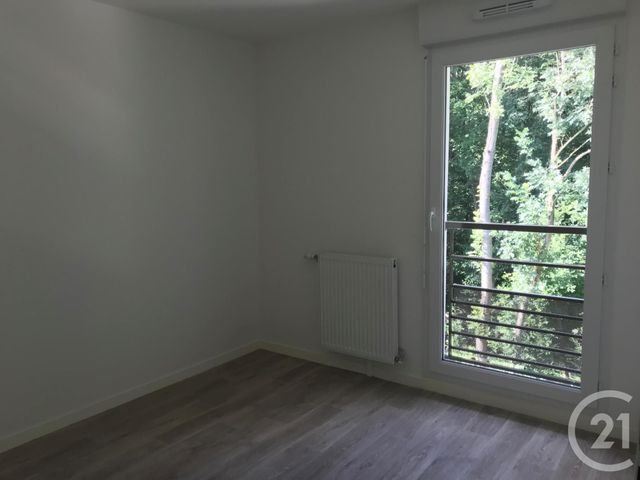 Appartement F3 à louer - 3 pièces - 58.58 m2 - QUINCY SOUS SENART - 91 - ILE-DE-FRANCE - Century 21 Ougier