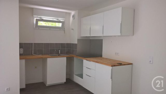 Appartement F3 à louer - 3 pièces - 58.58 m2 - QUINCY SOUS SENART - 91 - ILE-DE-FRANCE - Century 21 Ougier