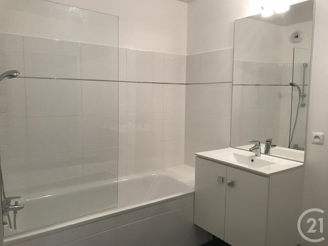 Appartement F3 à louer - 3 pièces - 58.58 m2 - QUINCY SOUS SENART - 91 - ILE-DE-FRANCE - Century 21 Ougier